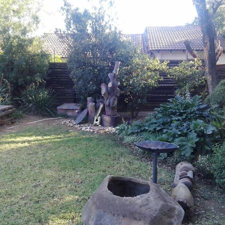 Fourways Guest Lodge Johannesburg Esterno foto